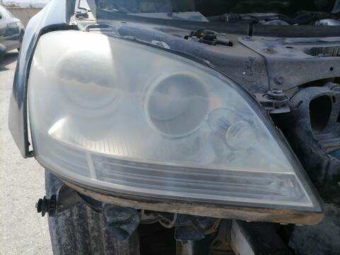 Foto 1ª: Faro Derecho Mercedes Clase ML 300 3.0 CDI W164) 224CV 165KW AUT. OM642 [OM642940] (2006)