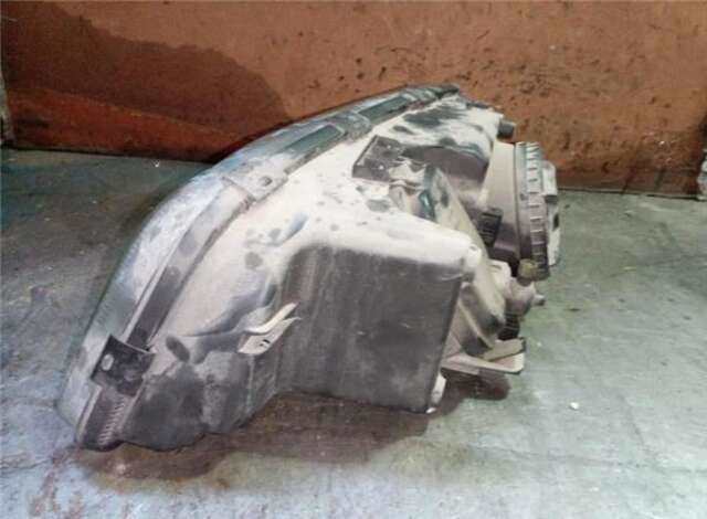Foto 3ª: Faro Derecho Volvo C70 2.0 T [2.0 LTR. - 120 KW TURBO CAT] [B 5204 T4]