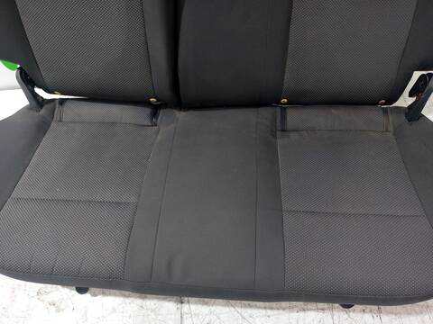 Foto 3ª: Asientos Traseros Chevrolet Aveo LS 101CV 74KW [F14D4] (2009)