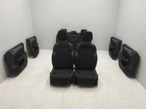 Juego Asientos Completos Renault Arkana TECHNO