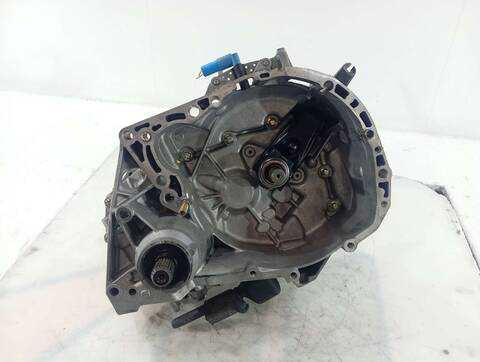 Foto 1ª: Caja Cambios Renault Megane 1.6 16V RT 107CV 79KW I FASE 2 CLASSIC LA..) [K4M700] (2002)