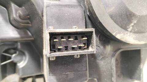 Foto 3ª: Faro Derecho Citroen C4 COOL 1 16V HDI FAP 109CV [9HY] (2004)