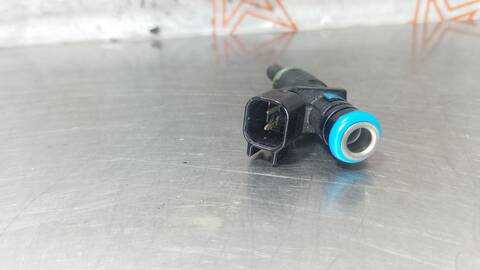 Foto 3ª: Inyectores Opel Astra SELECTIVE 116CV 85KW [A16XER] (2011)