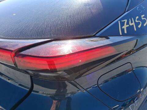 Piloto Trasero Derecho Toyota CHR 2.0 HYBRID MAXH10)10 112CV 82KW