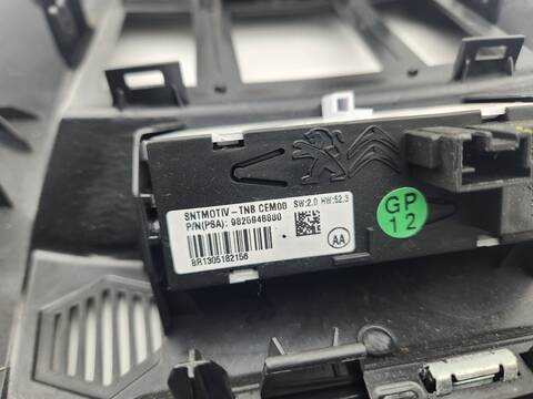 Foto 4ª: Mando Multifuncion DS 7 LOUVRE 179CV 132KW [AH01] (2018)