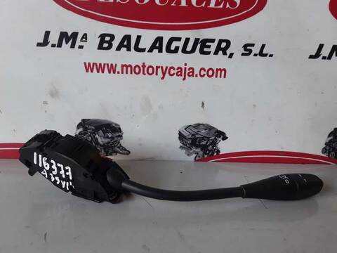 Foto 3ª: Mando Multifuncion Mercedes Clase C 160 C 220 CDI 203.706) AUT. 143CV (2000)