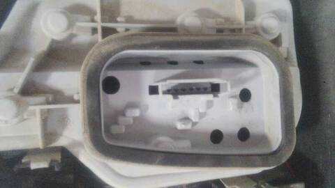 Foto 3ª: Piloto Trasero Derecho Volkswagen Polo 75CV 55KW (2001)