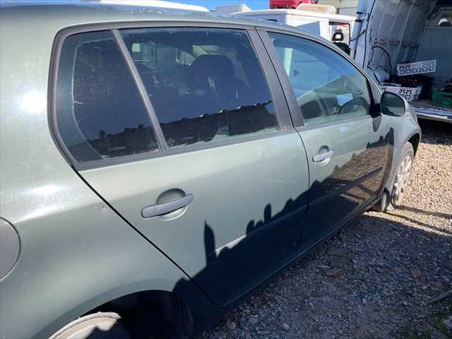 Foto 3ª: Puerta Trasera Derecha Volkswagen Golf 2.0 TDI 140cv [BKD] (2008)