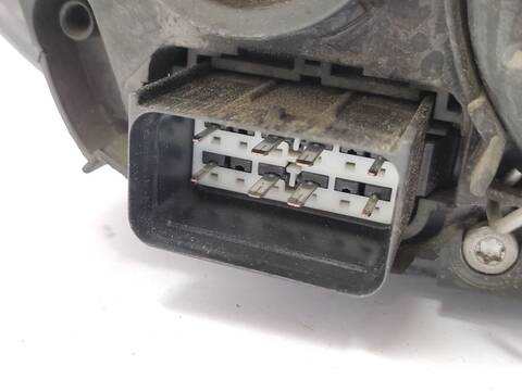 Foto 3ª: Faro Izquierdo Volvo S40 2.4 140CV 103KW [B5244S5] (2004)