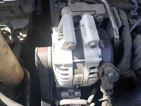 Foto 2ª: Alternador Chrysler Grand Voyager LX 163CV 120KW [D VM64C] (2008)