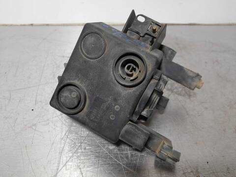 Foto 2ª: Faro Antiniebla Delantero Izquierdo Opel Zafira COSMO 105CV 77KW [Z16XEP] (2006)