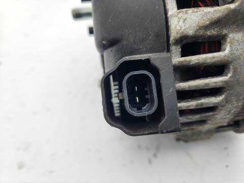 Foto 3ª: Alternador Opel Astra SPORTIVE 110CV 81KW [A17DTR] (2012)
