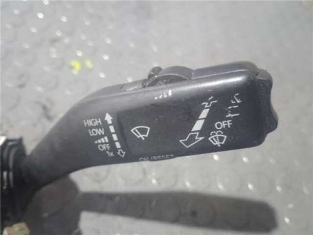 Foto 3ª: Mando Multifuncion Volkswagen Touran 1.6 ADVANCE BLUEMOTION [1.6 LTR. - 77 KW TDI DPF] [CAYC]