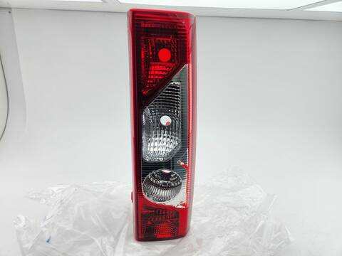 Piloto Trasero Derecho Citroen Jumpy HDI 140 29 L2H1 FURGON 140CV 103KW