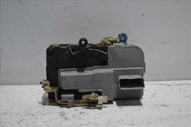 Foto 1ª: Cerradura Puerta Delantera Derecha Peugeot Partner 2.0 HDI 1996-2002 [RHY] (2002)
