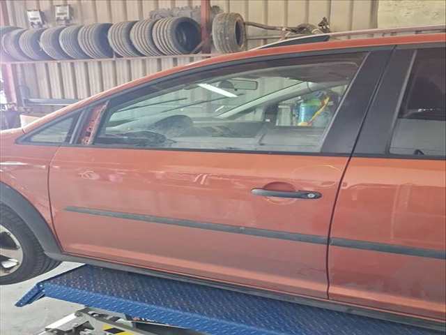 Puerta Delantera Izquierda Volkswagen Touran 1.9 TDI 105CV 77KW