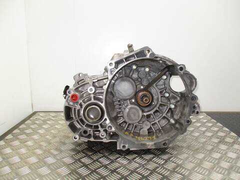 Foto 3ª: Caja Cambios Audi S3 APY (2000)