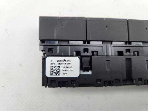 Foto 3ª: Mando Multifuncion Volkswagen Polo LIFE 95CV 70KW [DLAC] (2022)