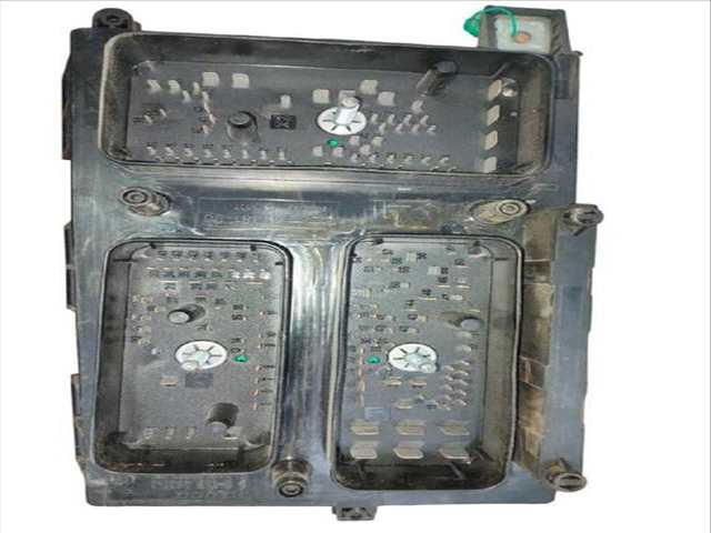 Foto 3ª: Caja Reles Fusibles Opel Astra 1.7 CDTI L48) 100CV (2004)