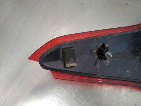 Foto 3ª: Piloto Trasero Izquierdo Ford Focus TREND 95CV 70KW [XXDA] (2015)