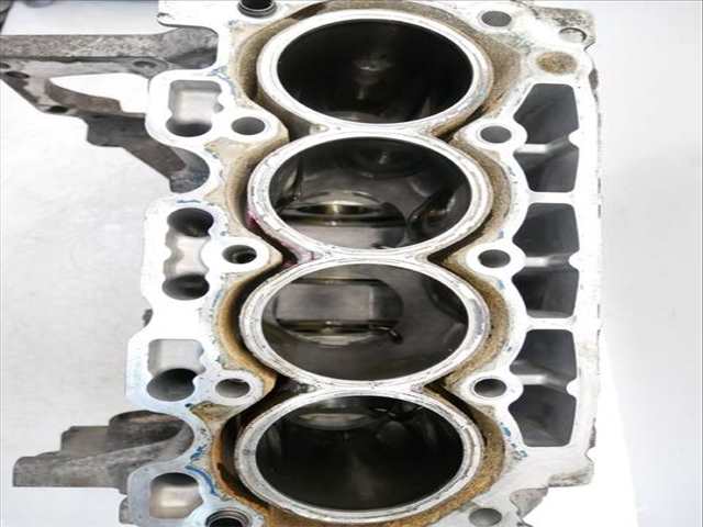 Foto 3ª: Bloque Motor Ford Focus 109 CV 80KW [G8DD] (2010)