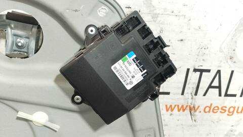 Foto 2ª: Elevalunas Eléctrico Delantero Izquierdo Mercedes Clase B 150 180 CDI 245.207) 109CV 80KW [OM640940] (2010)