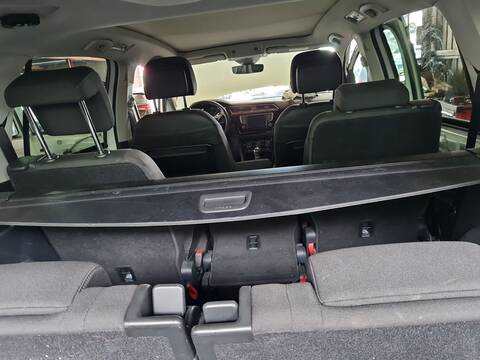 Foto 3ª: Bandeja Trasera Volkswagen Touran SPORT BMT 150CV 110KW [DFGA] (2016)