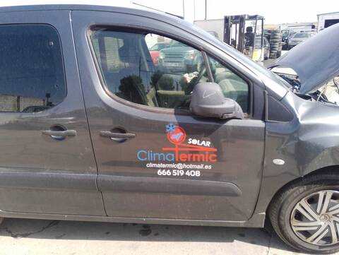 Foto 2ª: Puerta Delantera Derecha Citroen Berlingo XTR 92CV 68KW [9H06] (2014)