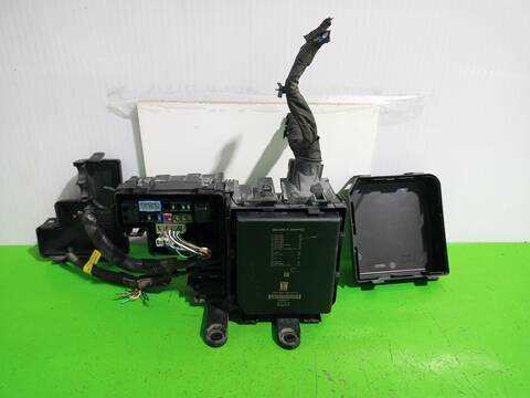 Caja Reles Fusibles Nissan Qashqai ACENTA 116CV 85KW