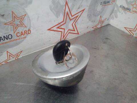 Foto 3ª: Tapa Exterior Combustible Citroen Berlingo VERSION INDEFINIDA (1996)