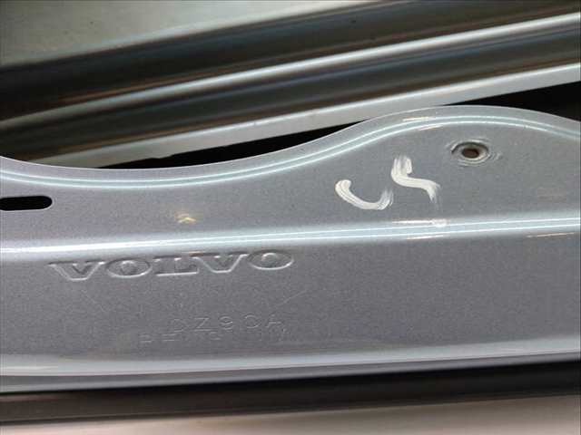 Puerta Trasera Derecha Volvo V40 190 CV 140KW