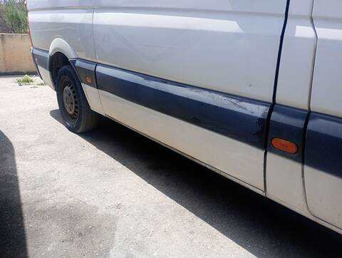 Foto 2ª: Puerta Lateral Corredera Derecha Volkswagen Crafter CAJA CERRADA TECHO ELEVADO 35 109CV 80KW [CKT] (2016)