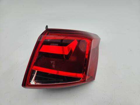 Foto 1ª: Piloto Trasero Derecho Seat Arona 1.0 TSI STYLE [DLAA] (2021)