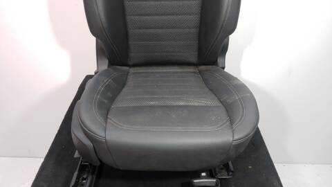 Foto 2ª: Asiento Delantero Derecho Alfa Romeo Stelvio 2.0 Q4 949.AXF2A) 201CV 148KW [552 73 835] (2018)