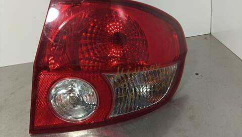 Foto 3ª: Piloto Trasero Derecho Hyundai Getz 67CV 49KW (2002)