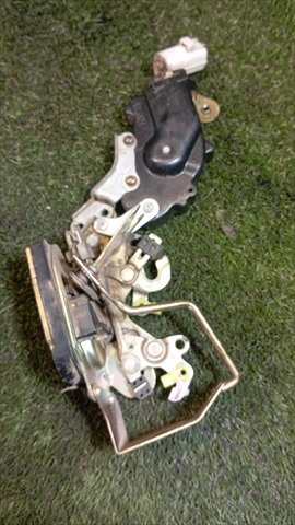 Foto 3ª: Cerradura Puerta Trasera Izquierda Toyota 4 Runner 3.0 T DIESEL (1993)