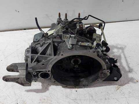 Foto 1ª: Caja Cambios Mitsubishi ASX MOTION 4WD 116CV 85KW [4N13] (2014)