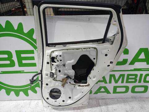 Foto 3ª: Puerta Trasera Derecha Nissan Juke ACENTA AUT. 117CV [HR16DE] (2010)