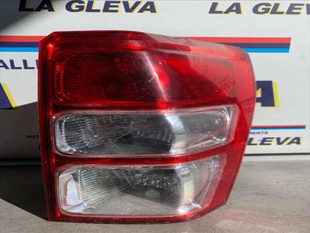 Foto 1ª: Piloto Trasero Derecho Suzuki Grand Vitara 1.9 DCI 129CV 0CV [F9Q 264] (2006)