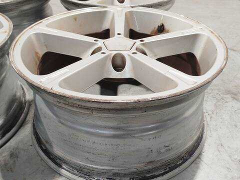 Foto 3ª: Juego LLantas Bmw Serie 1 118 D E87) [N47 D20 A,N47 D20 C] (2007)
