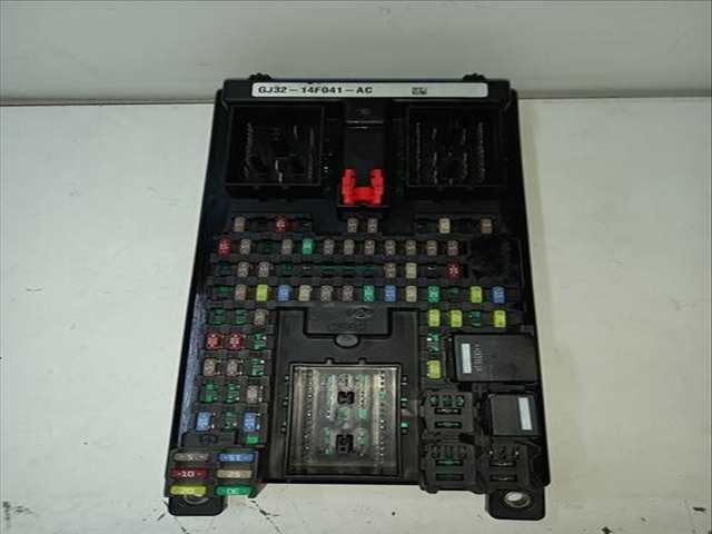 Caja Reles Fusibles Land Rover Range 204DTD