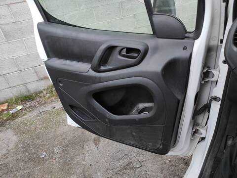 Foto 1ª: Tapizados Cartoneras Citroen Berlingo 9H06 FURGON (2013)