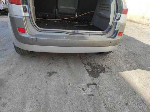 Paragolpes Trasero Renault Scenic K4M782 JM)