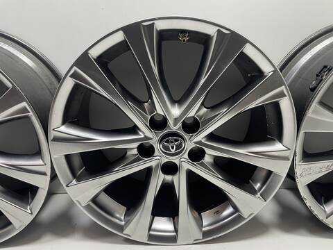 Foto 3ª: Juego LLantas Toyota Rav4 2AR (2016)