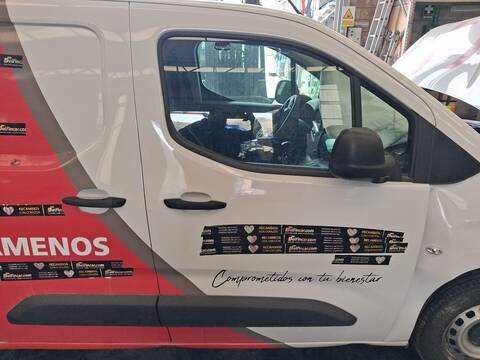 Puerta Delantera Derecha Citroen Berlingo 1.5 BLUEHDI 100 102CV 75KW FURGON