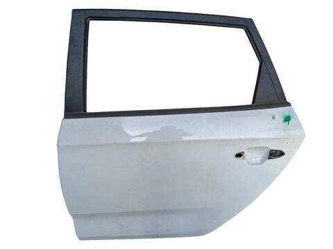 Puerta Trasera Izquierda Kia Carens 1.7 CRDI