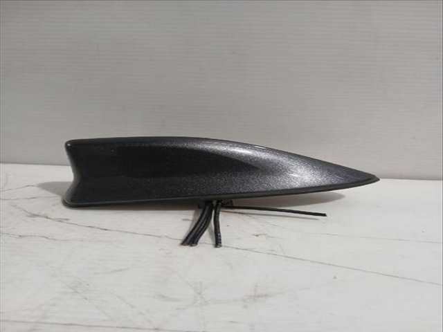 Foto 3ª: Antena Toyota Yaris 1.5 HYBRID MXPH11) 92CV [M15A-FXE] (2020)