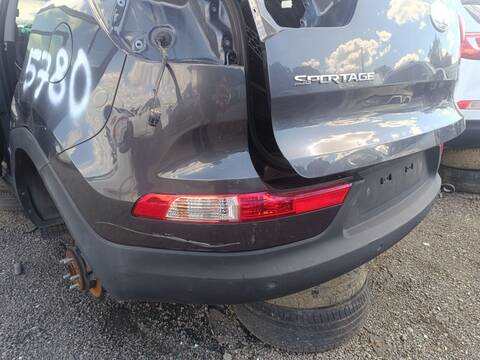 Foto 1ª: Paragolpes Trasero Kia Sportage X-TECH 4X2 116CV 85KW (2014)