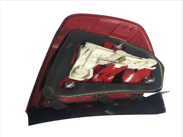 Foto 3ª: Piloto Trasero Derecho Bmw Serie 3 320 D E90) (2004)