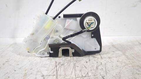 Foto 3ª: Cerradura Puerta Delantera Derecha Toyota Yaris 1.5 HYBRID MXPH11) 92CV [M15A-FXE] (2020)